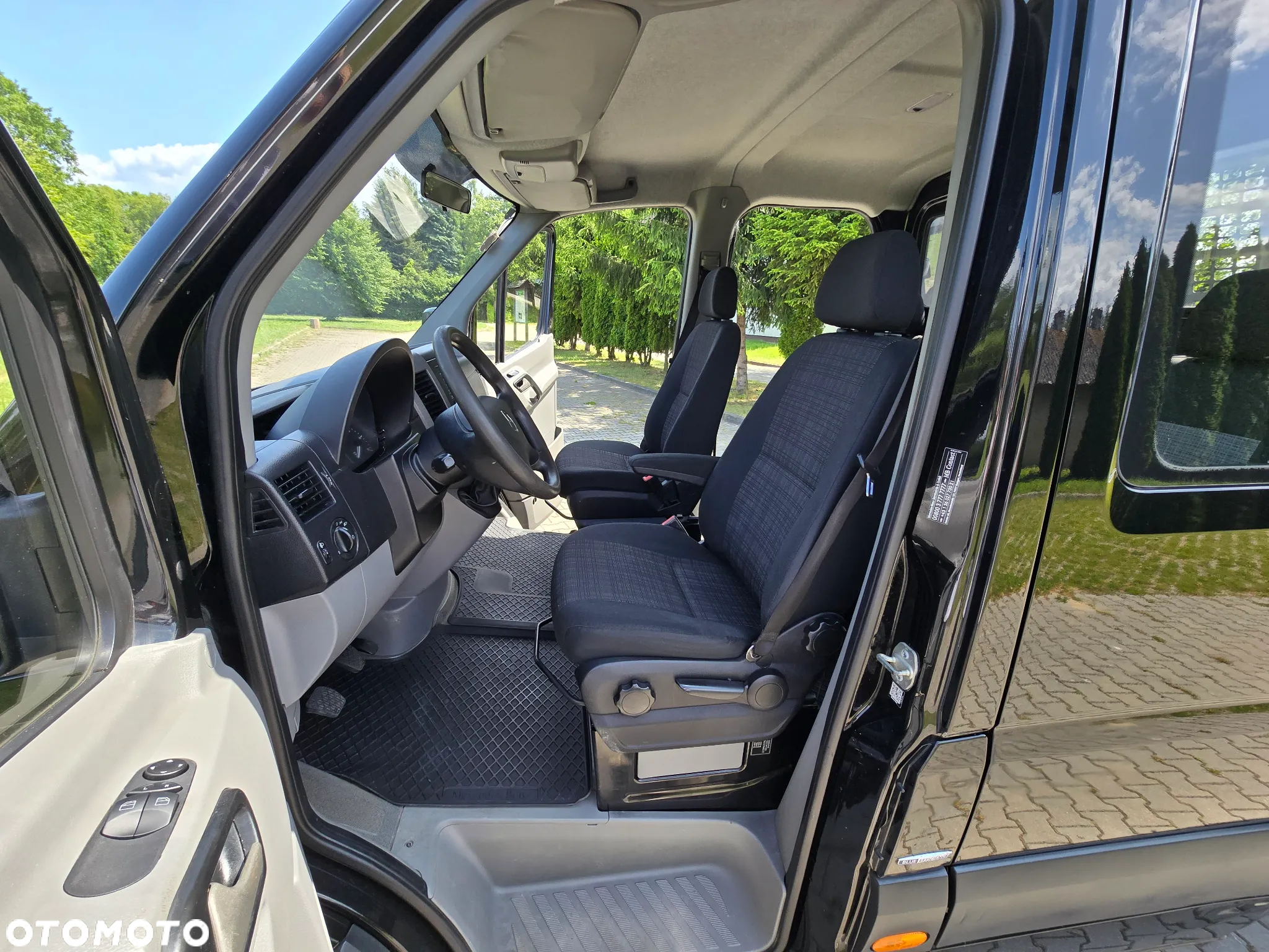Mercedes-Benz Sprinter - 11