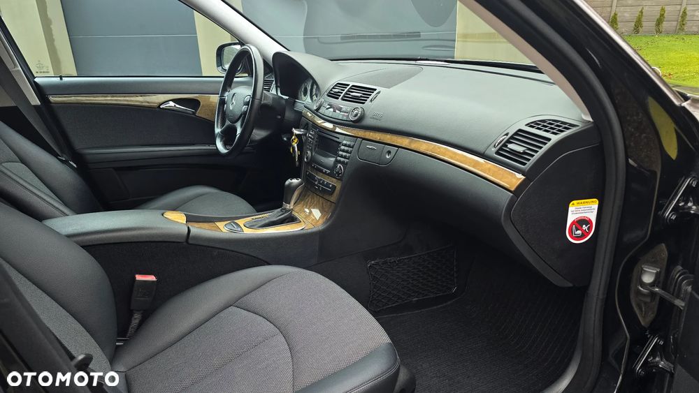 Mercedes-Benz Klasa E - 26