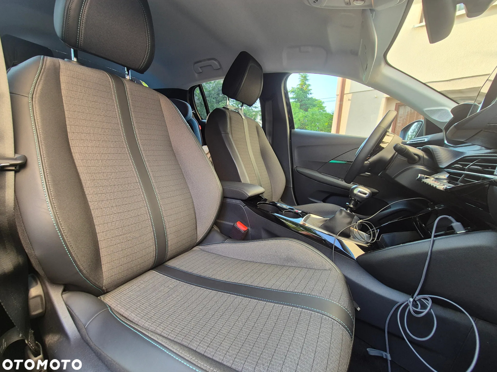 Peugeot 208 1.2 PureTech Allure S&S - 11