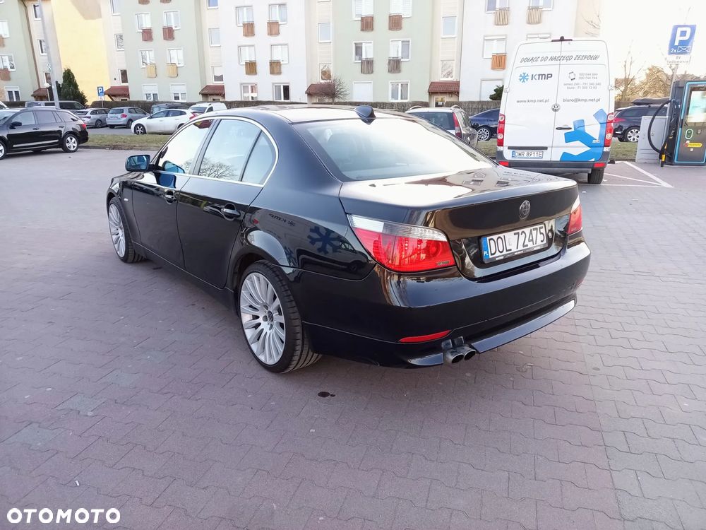 BMW Seria 5 525d - 4