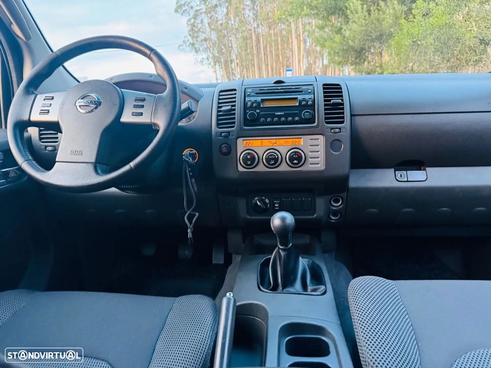 Nissan Navara 2.5 dCi CD SE Eastpak - 37