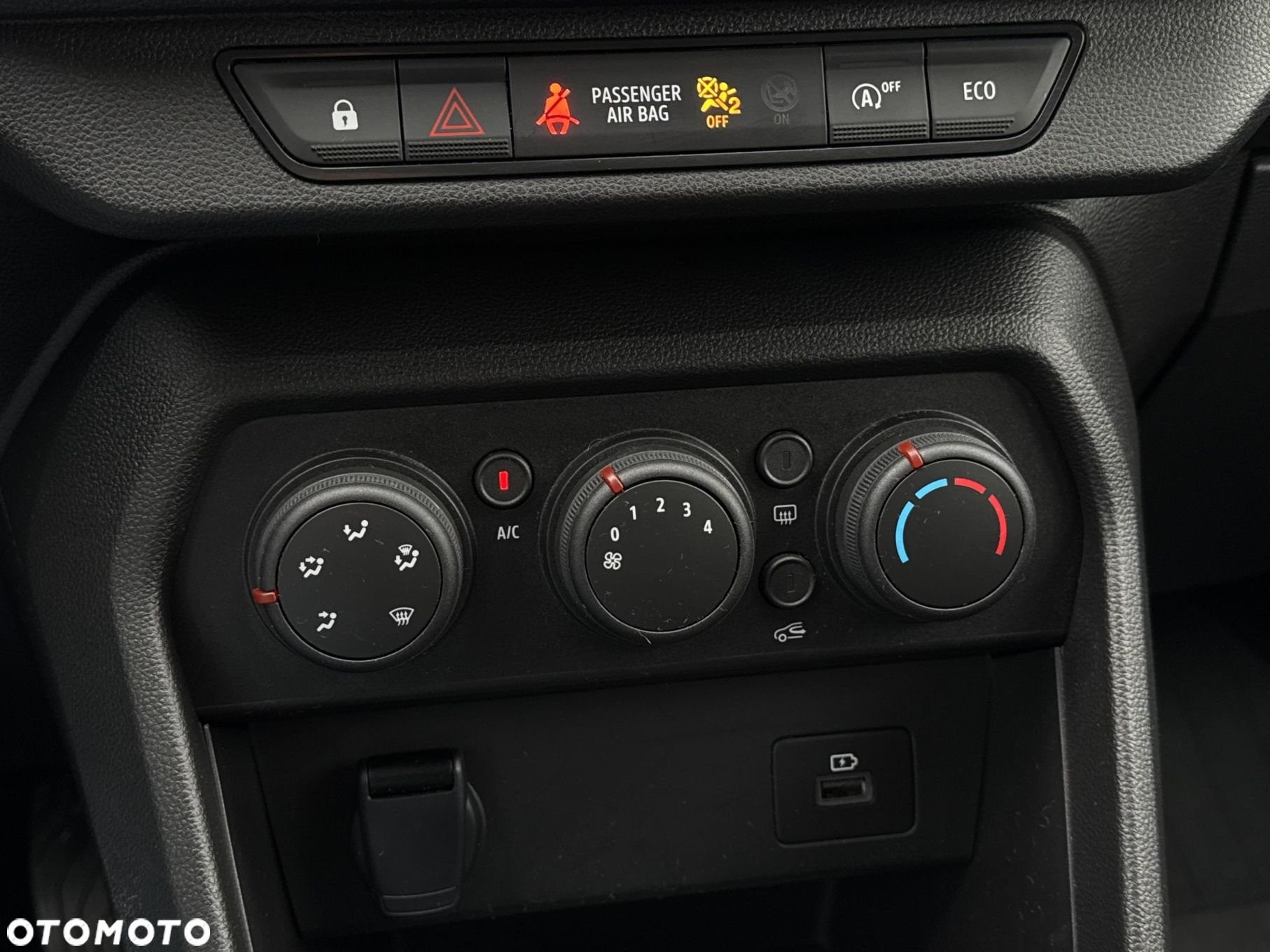 Dacia Jogger 1.0 TCe Expression 7os - 17