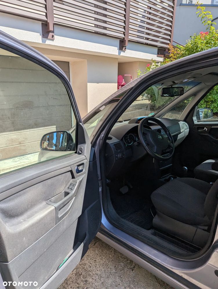 Opel Meriva - 11