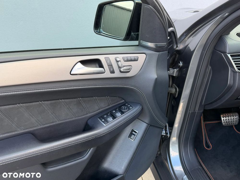 Mercedes-Benz GLE AMG 43 4Matic 9G-TRONIC AMG Line - 23