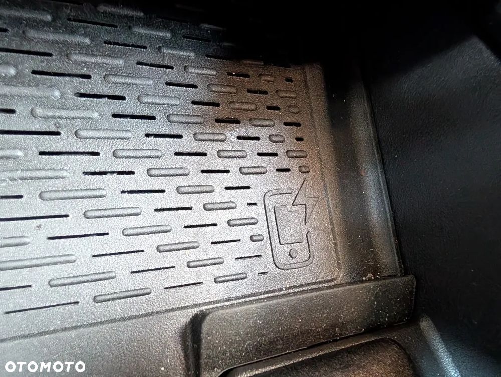 Mercedes-Benz GLA 200 AMG Line - 12