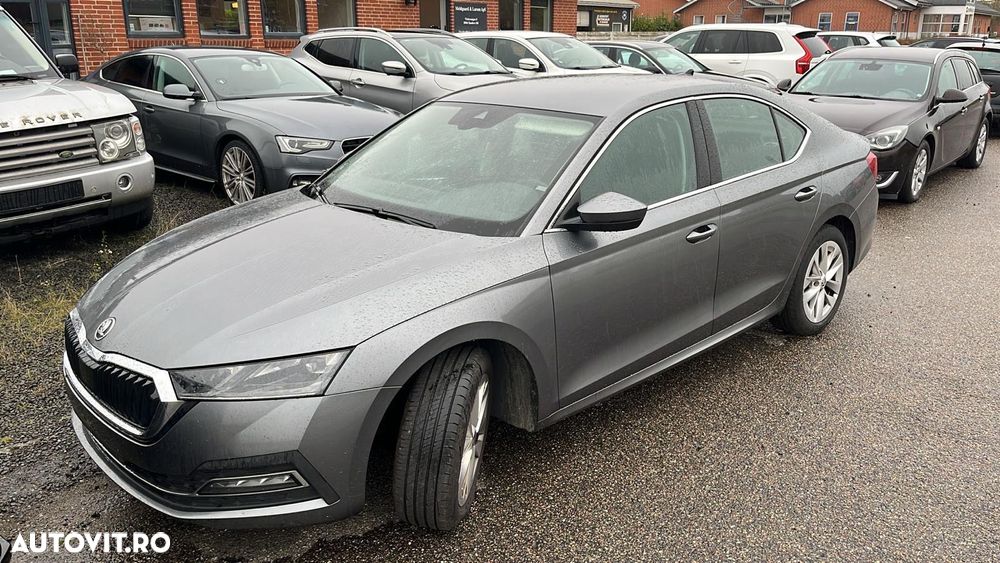 Skoda Octavia 2.0 TDI DSG Sportline - 4