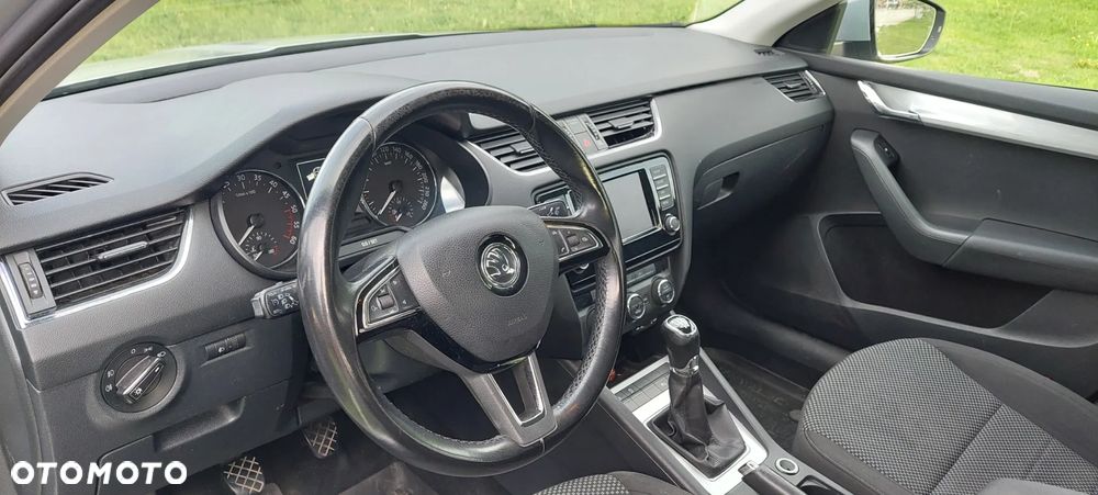 Skoda Octavia 1.6 TDI Active - 10