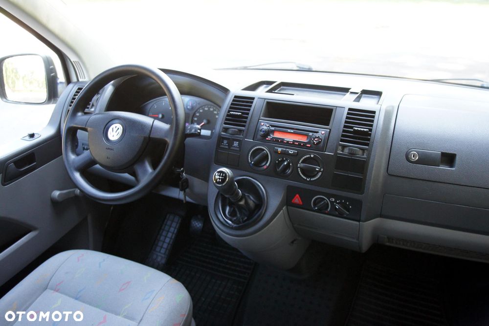 Volkswagen Transporter Caravelle Lang Trendline - 34