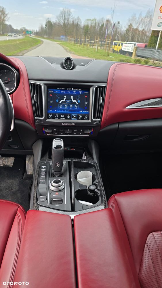 Maserati Levante S Q4 GranSport - 27