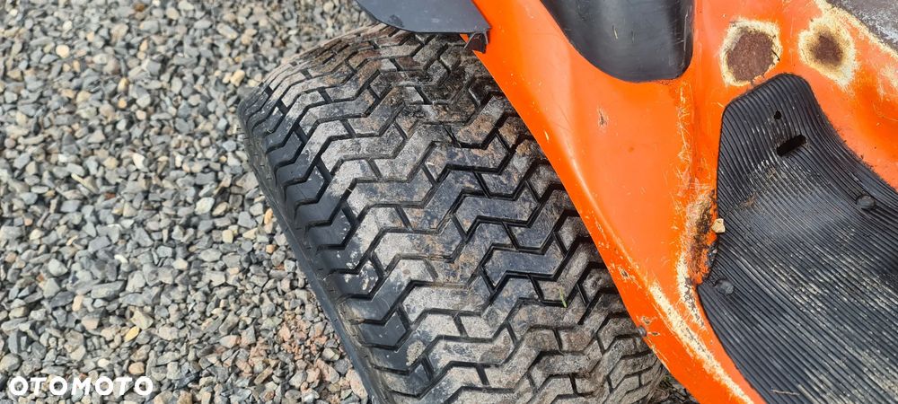 Kubota F3090EU 4WD - 13