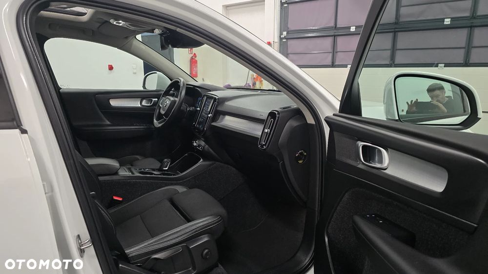 Volvo XC 40 D3 SCR R-Design - 8