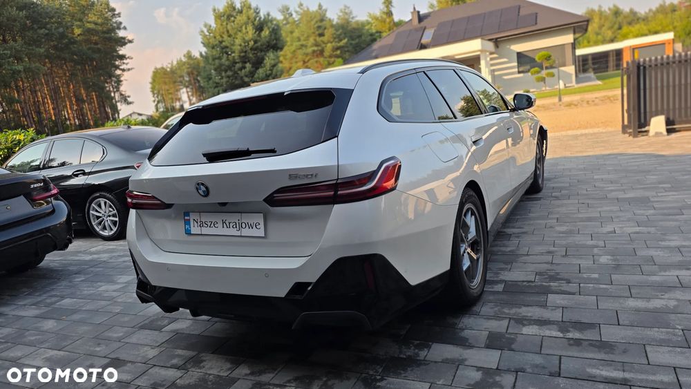 BMW Seria 5 520i mHEV M Sport - 2