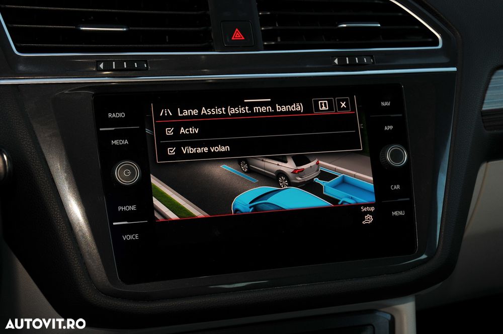 Volkswagen Tiguan 2.0 TDI SCR 4MOTION DSG Elegance - 26