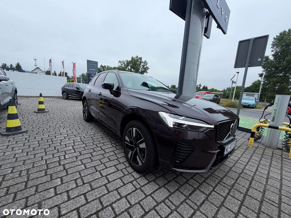 Volvo XC 60 B5 B AWD Plus Dark - 2