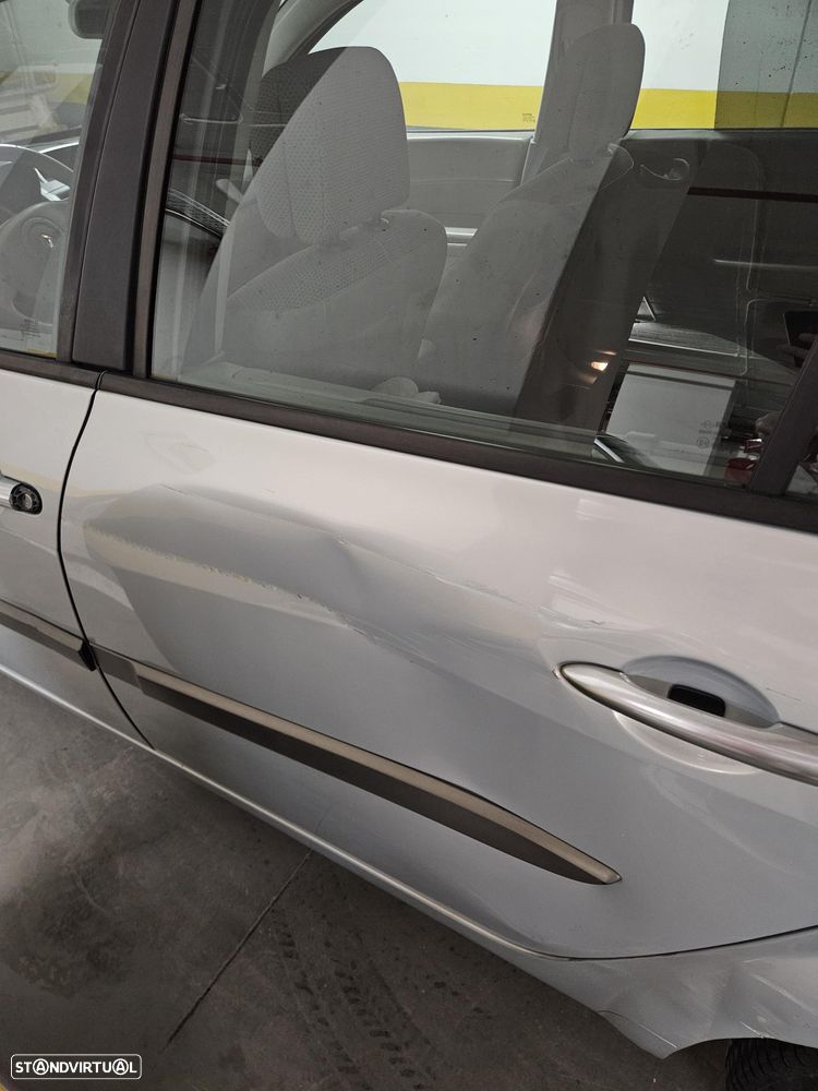 Renault Mégane Break 1.9 dTi Authentic - 9