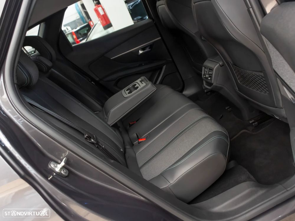 Peugeot 3008 1.2 PureTech Allure - 11