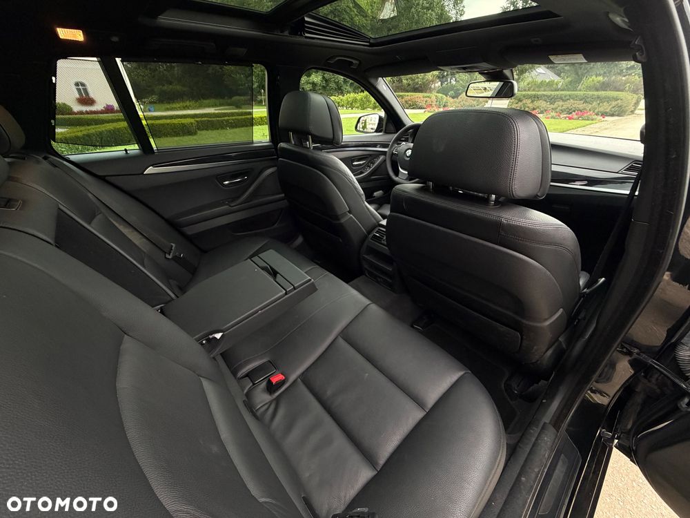 BMW Seria 5 530d xDrive Modern Line - 15