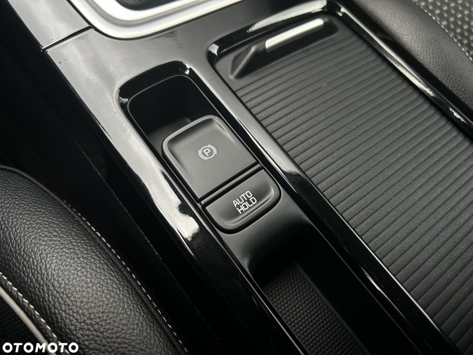 Kia XCeed - 27
