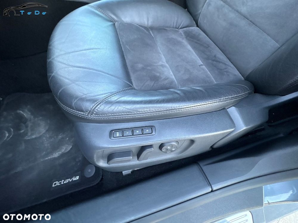 Skoda Octavia 1.8 TSI DSG Laurin & Klement - 23