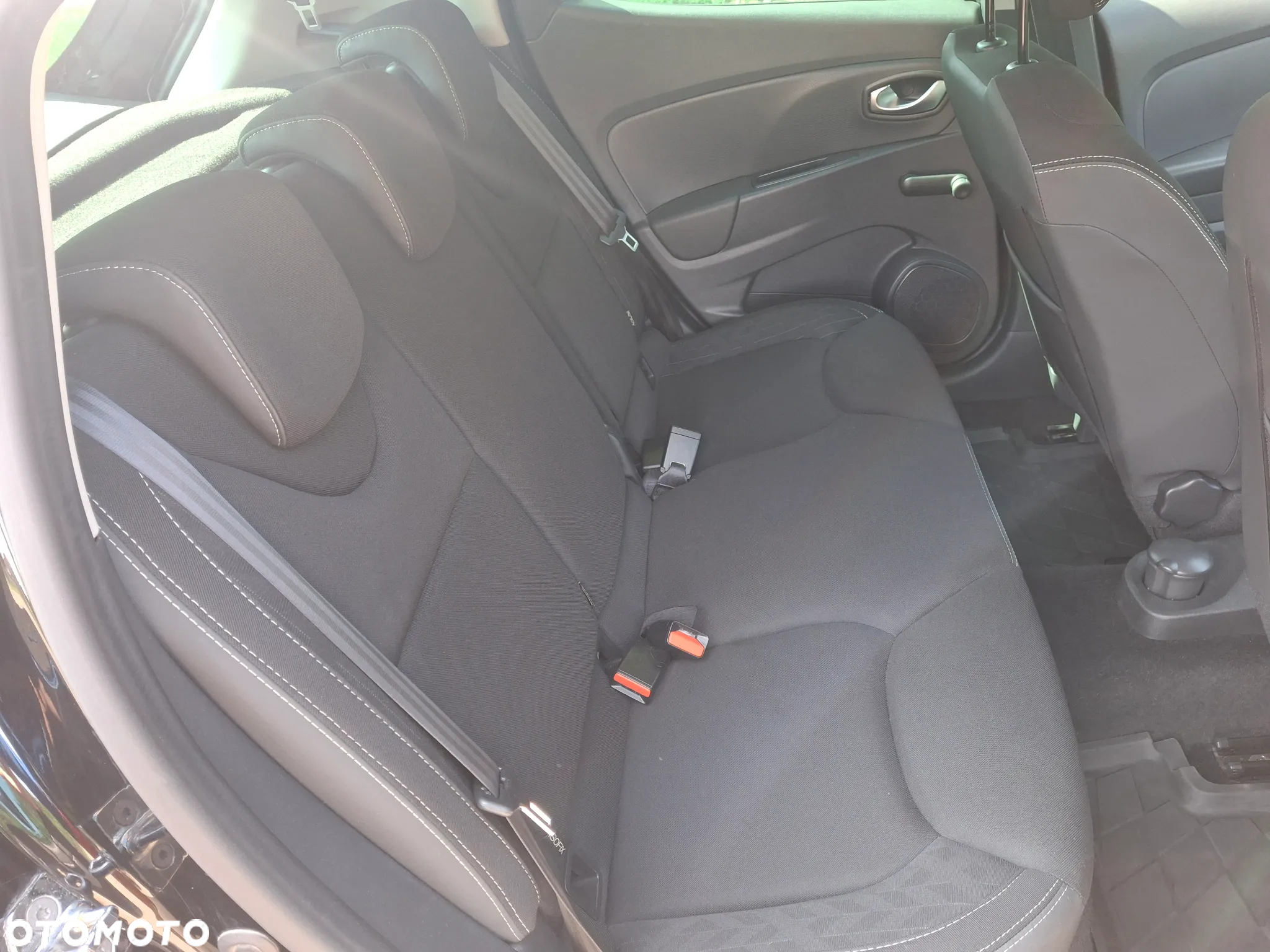 Renault Clio 1.5 dCi Energy Limited - 17