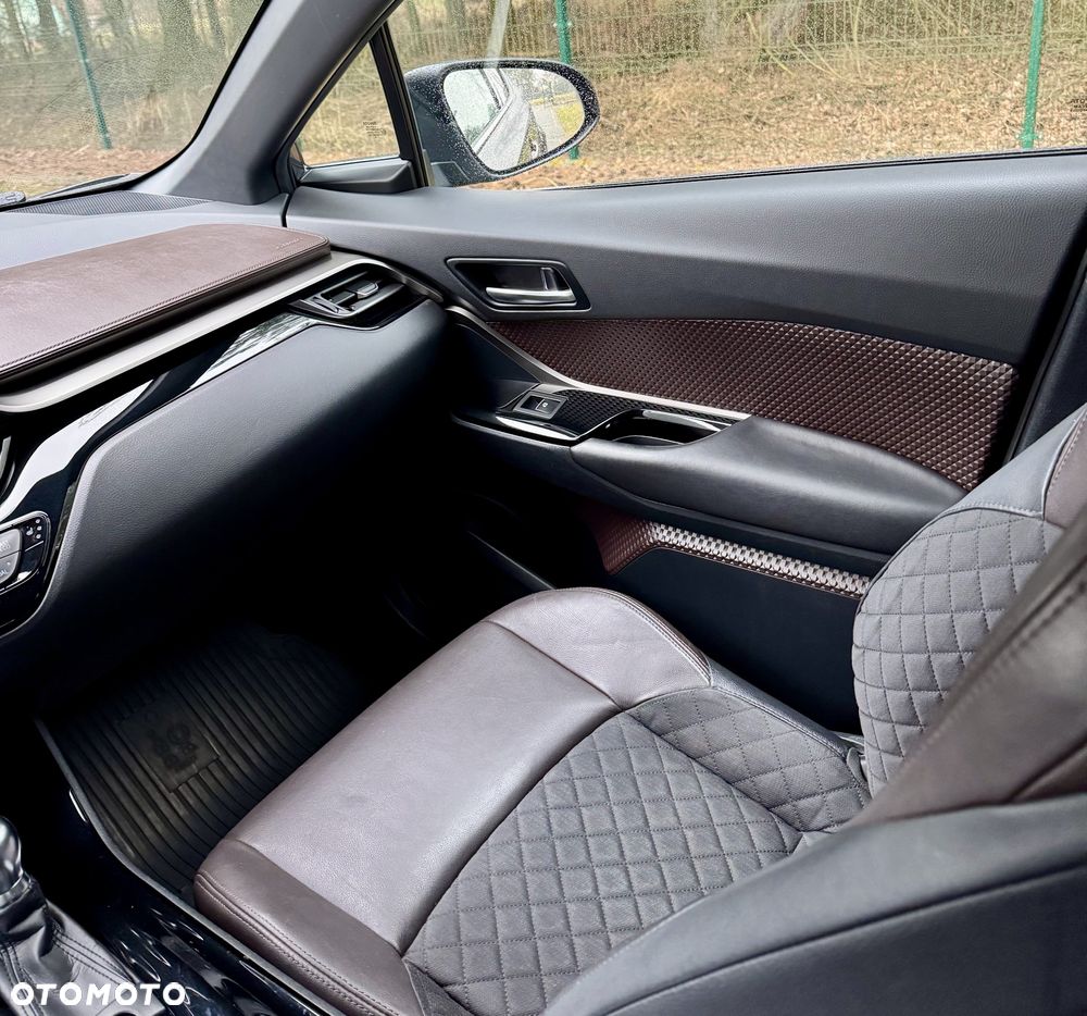 Toyota C-HR 1.8 Hybrid Prestige - 12