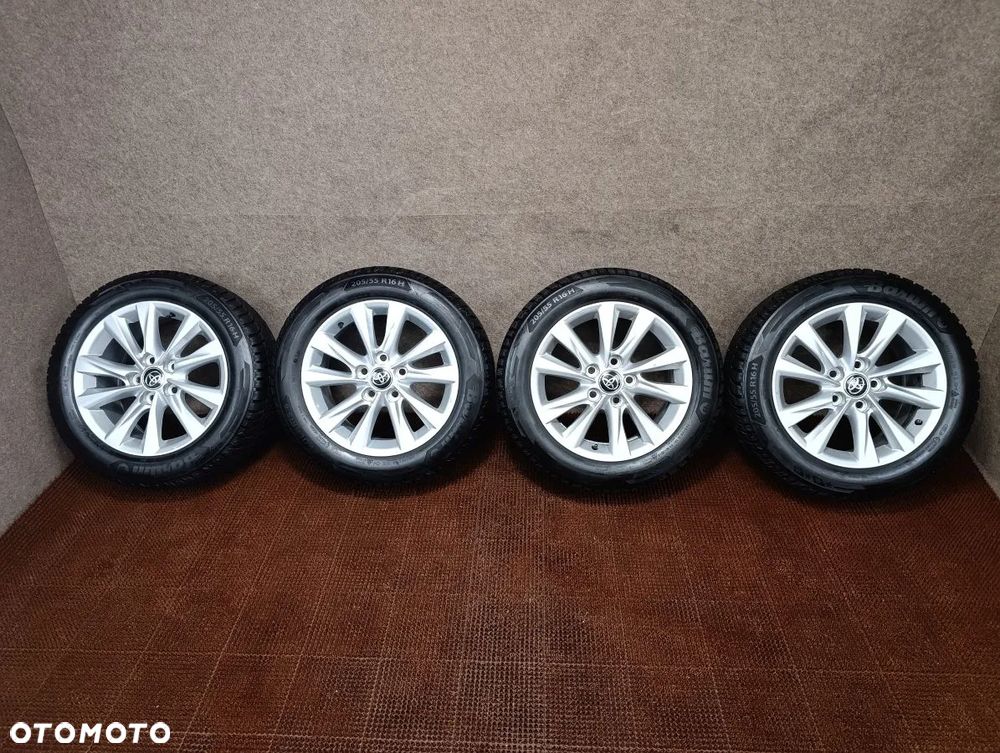 TOYOTA COROLLA E21 od 2019r Koła z Oponami Zimowymi 205/55R16 BARUM 24r - 1