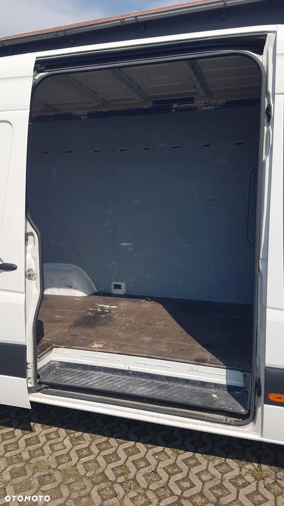 Volkswagen Crafter L2H2 2.5 TDI Klima - 9
