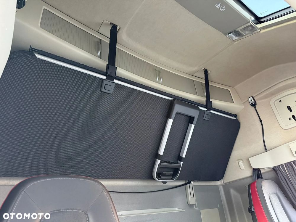 Volvo FH500 EURO 6/XENON/ON1350L/KLIMA.POSTOJOWA/SPROWADZONY DE/SERWIS/ - 38