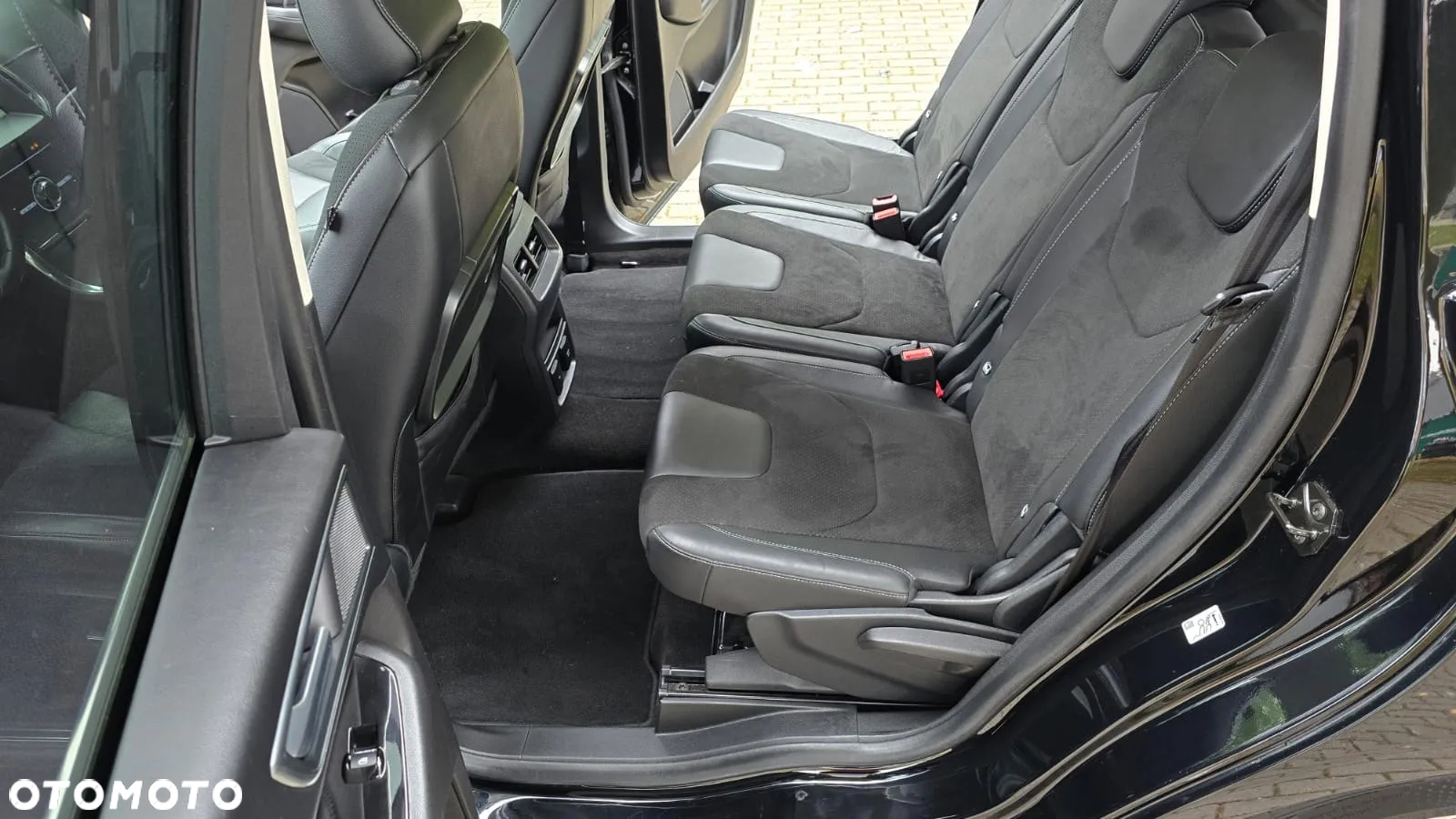 Ford Galaxy 2.0 EcoBlue Titanium - 12