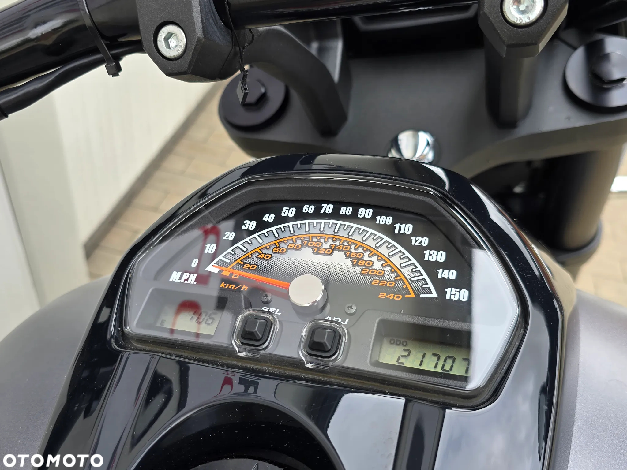 Suzuki Boulevard - 5