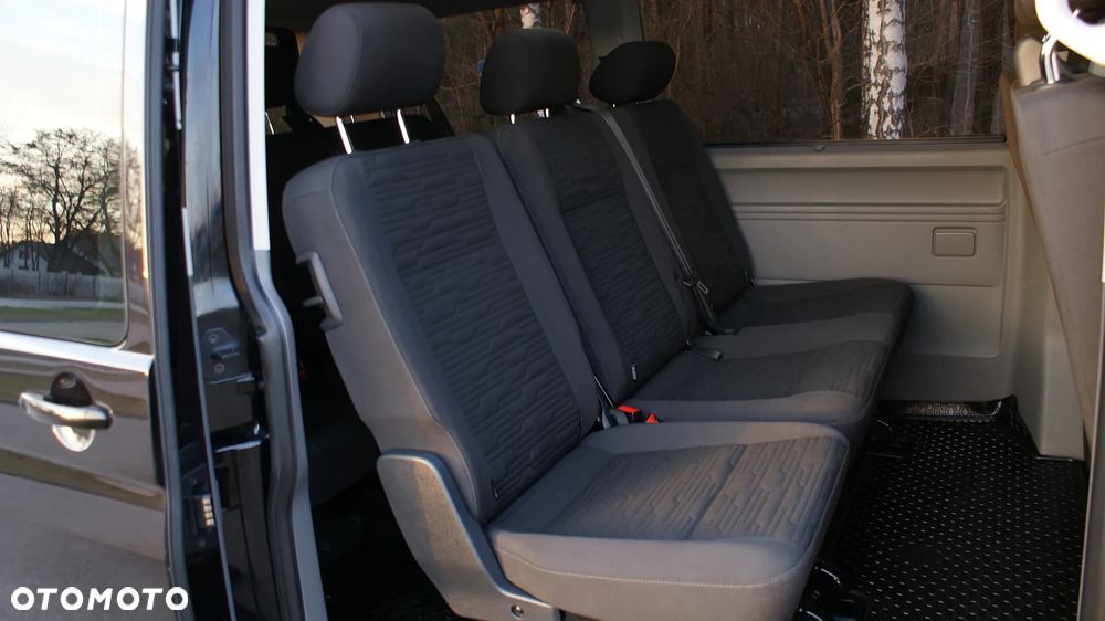 Volkswagen Caravelle - 26