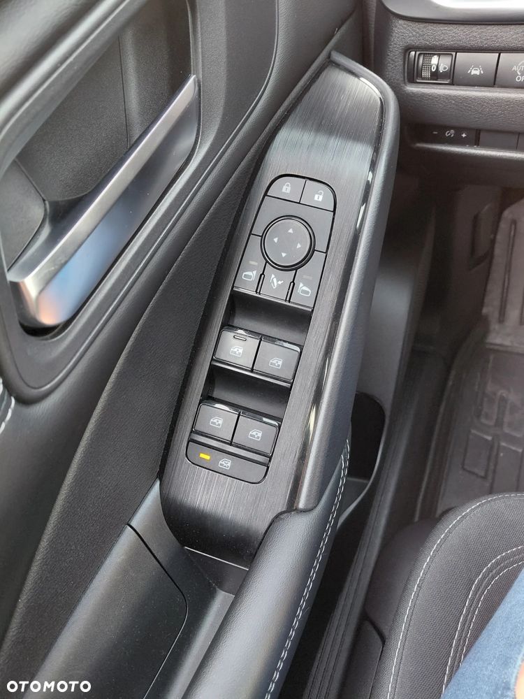 Nissan Qashqai 1.3 DIG-T N-Connecta DCT - 14