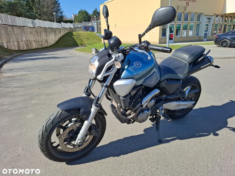 Yamaha MT - 6