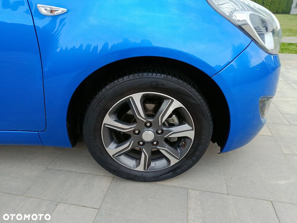 Hyundai ix20 1.4 blue - 19