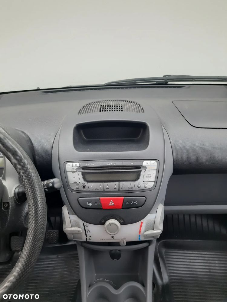 Peugeot 107 - 6