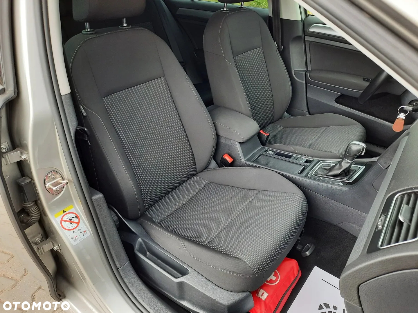 Volkswagen Golf 1.6 TDI (BlueMotion Technology) DSG Comfortline - 23