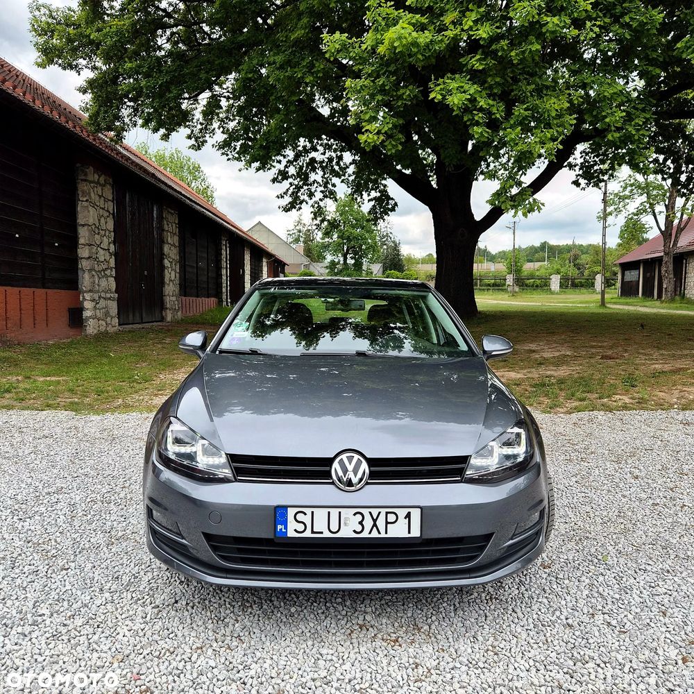 Volkswagen Golf - 2
