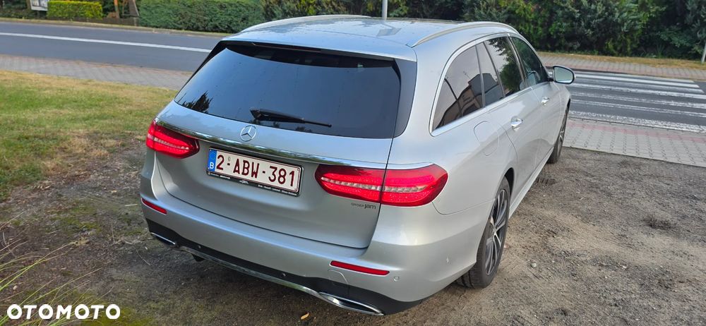 Mercedes-Benz Klasa E 220 d 4-Matic 9G-TRONIC - 6