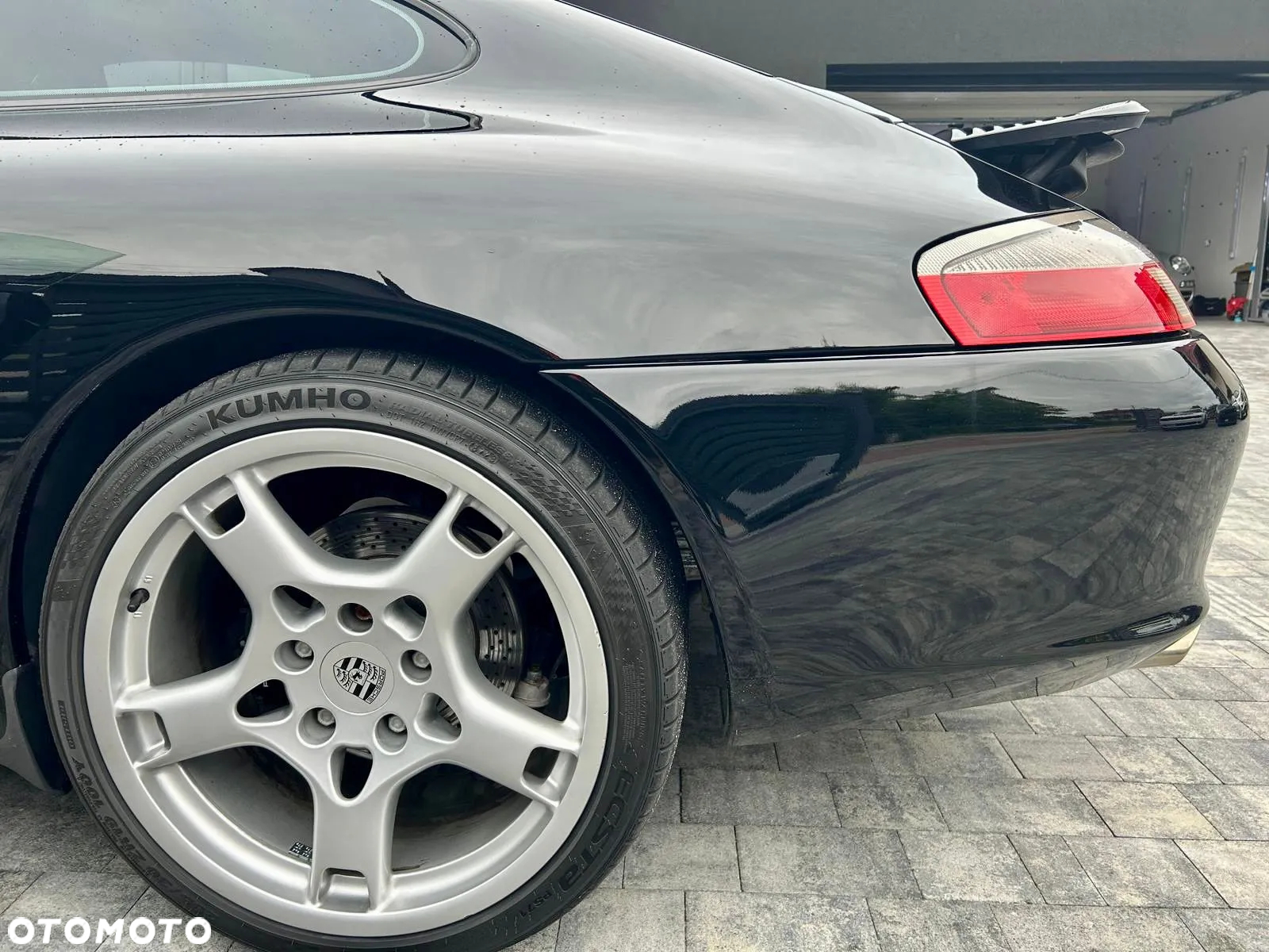 Porsche 911 Carrera - 27