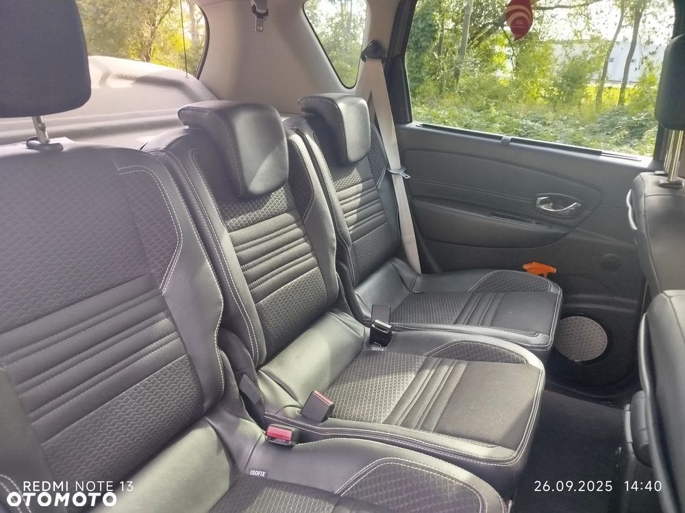 Renault Scenic 1.6 dCi Energy Bose - 13