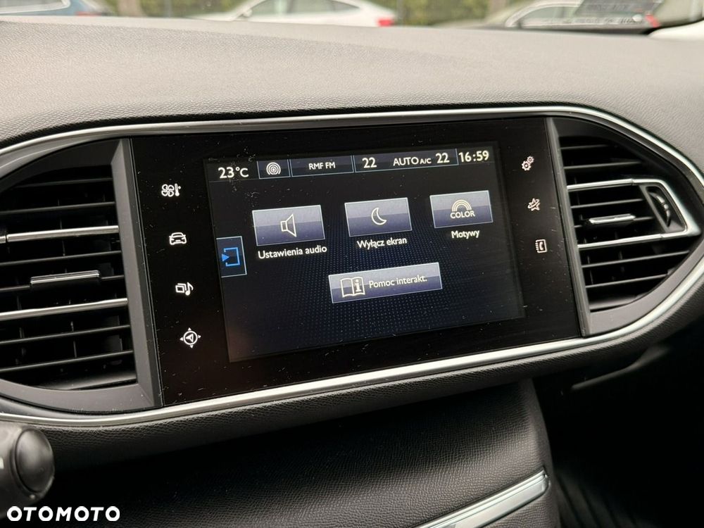 Peugeot 308 - 24