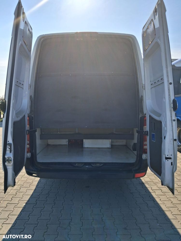 Mercedes-Benz Sprinter - 7