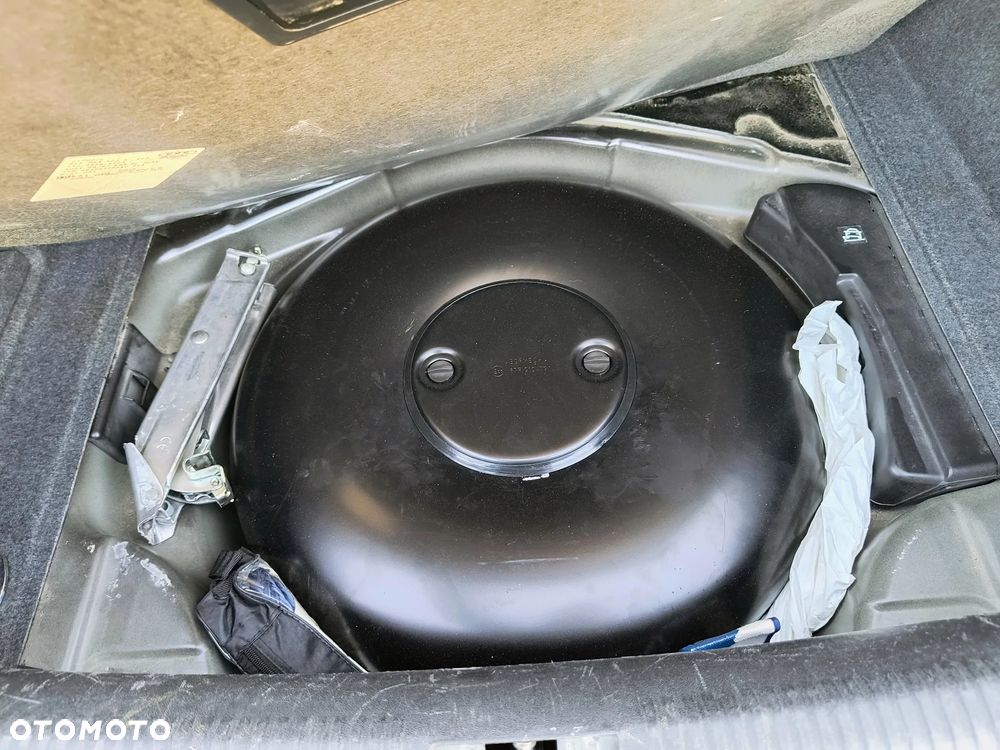 Audi A4 Limousine - 12