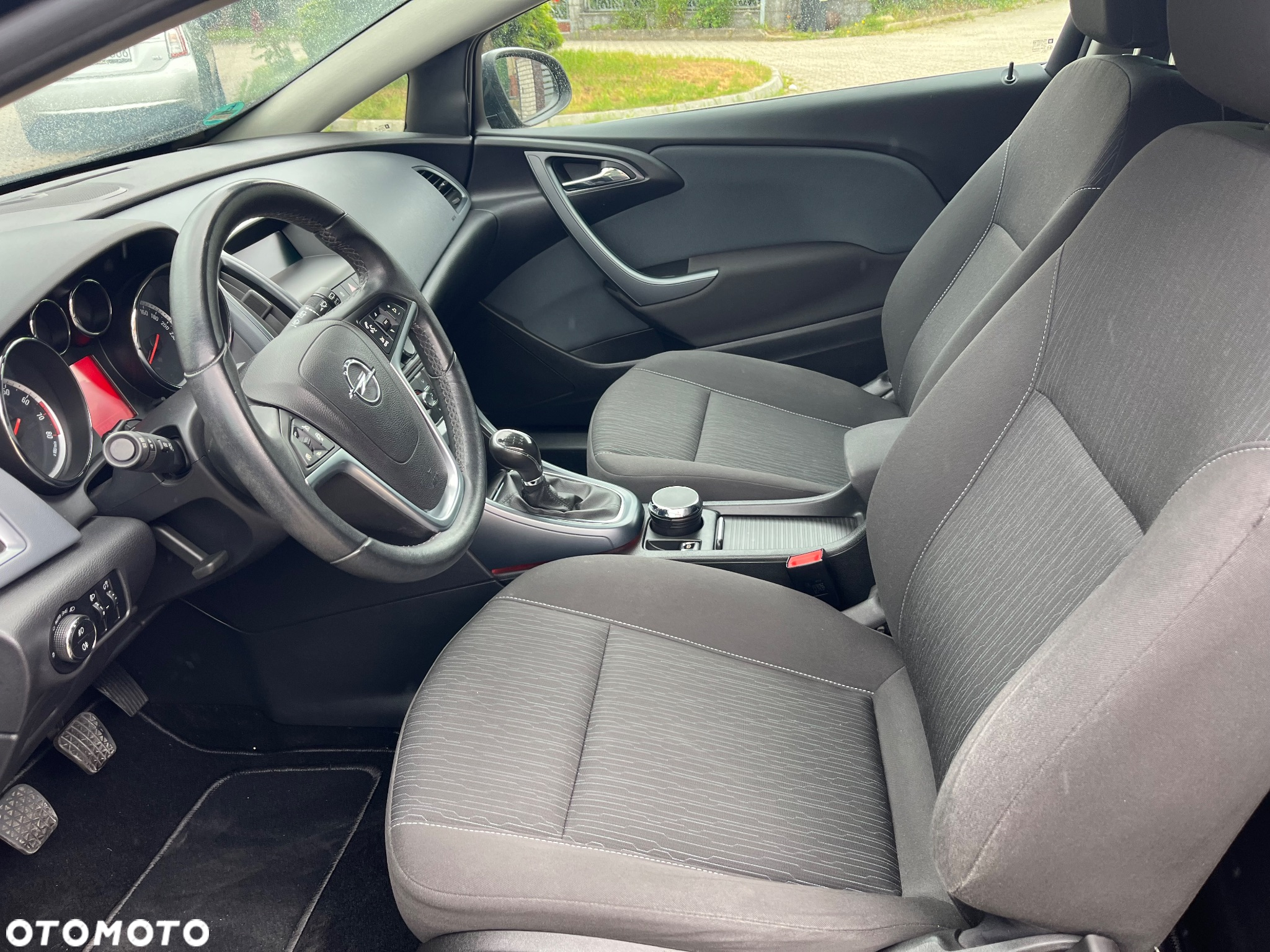 Opel Astra GTC 1.4 Turbo - 9