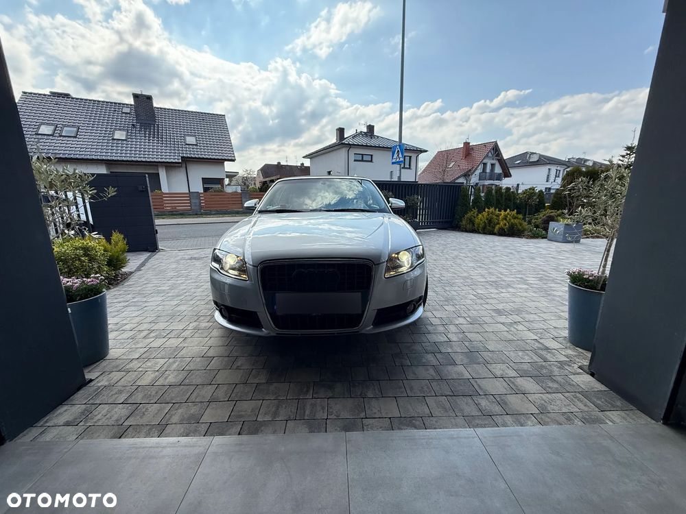 Audi A4 Cabriolet 2.0 TDI DPF multitronic - 4