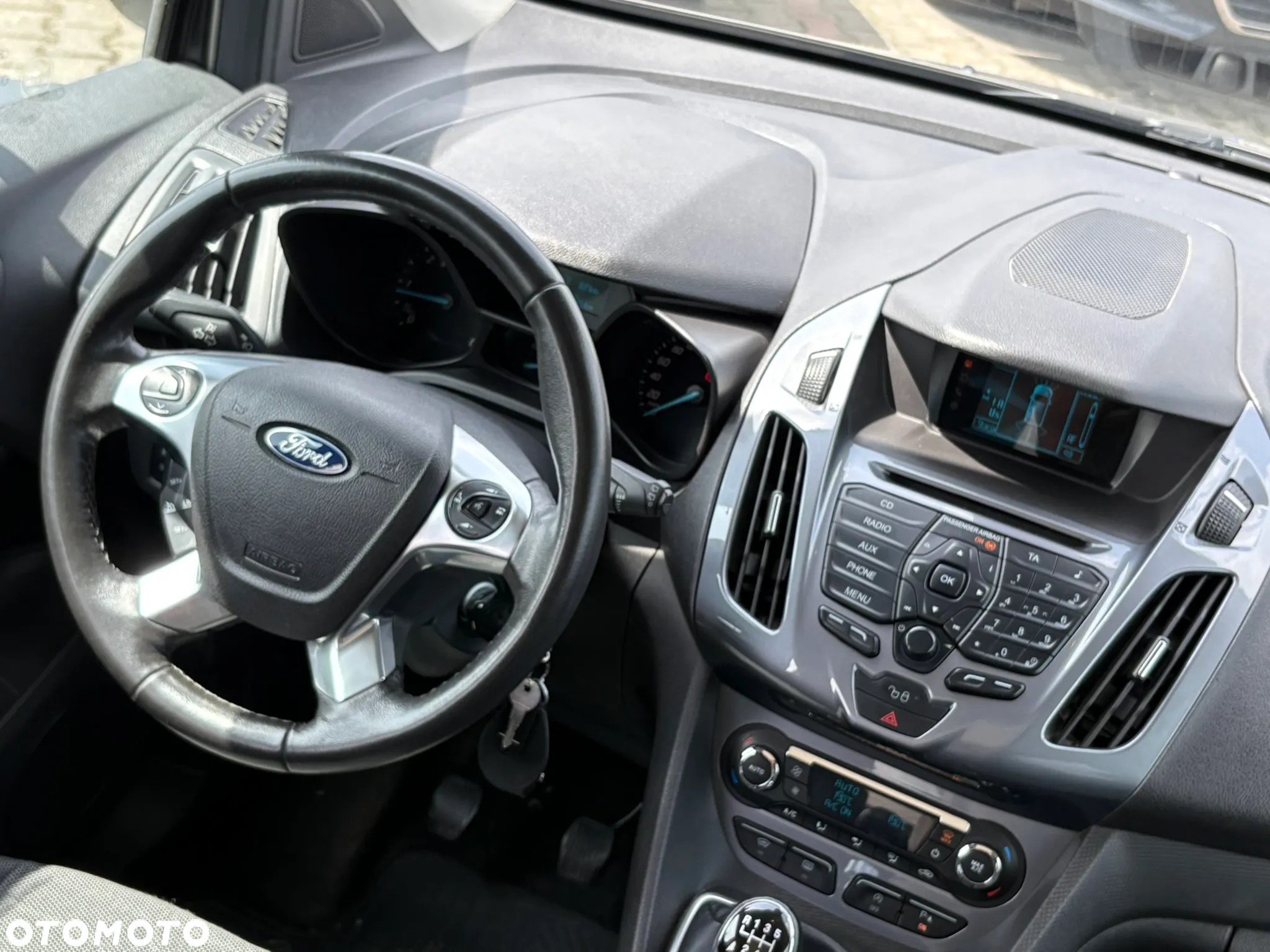 Ford Tourneo Connect 1.5 TDCi Titanium - 14