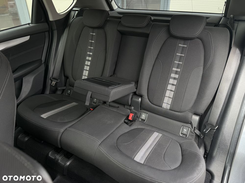 BMW Seria 2 218d GT Sport Line - 32