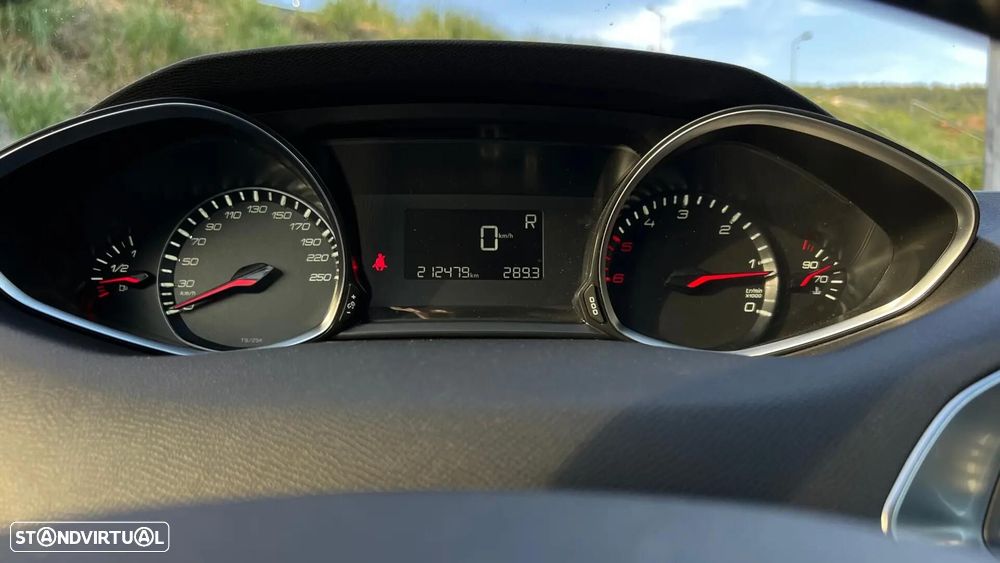 Peugeot 308 SW - 11