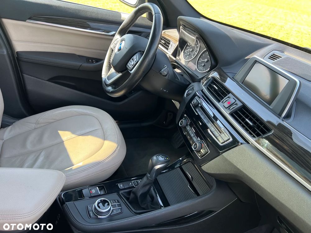 BMW X1 - 16