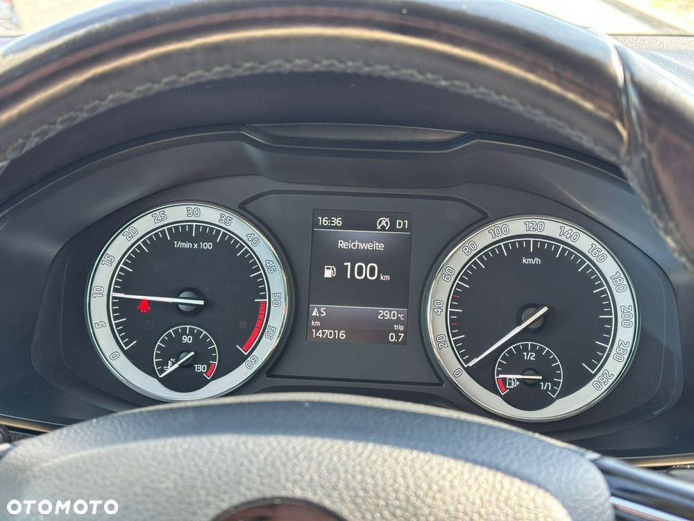 Skoda Karoq 2.0 TDI SCR 4x4 Style DSG - 19